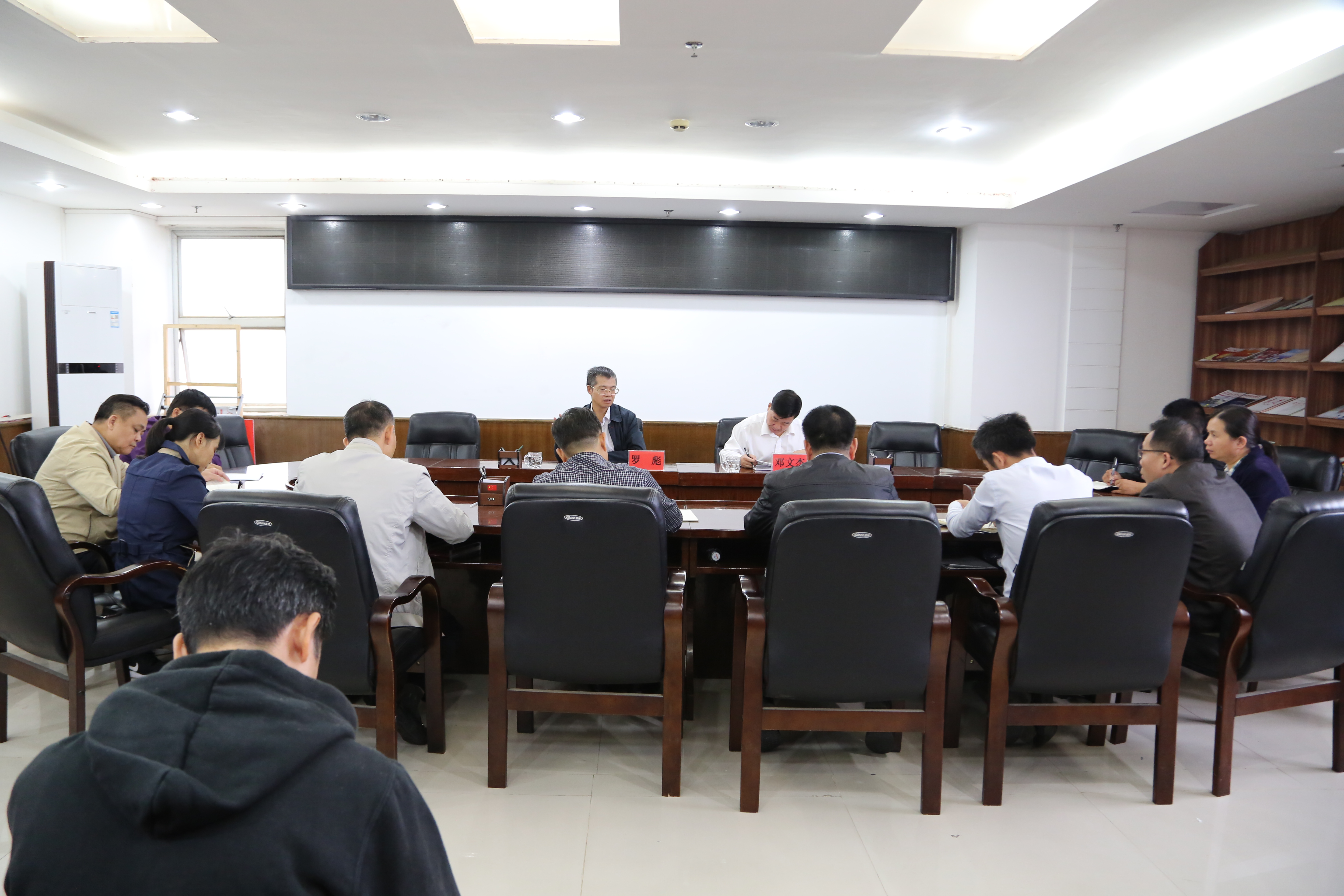 县委罗彪书记到县纪委监委机关调研指导工作