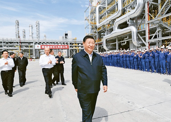 《求是》杂志发表习近平总书记重要文章《正确认识和把握我国发展重大理论和实践问题》