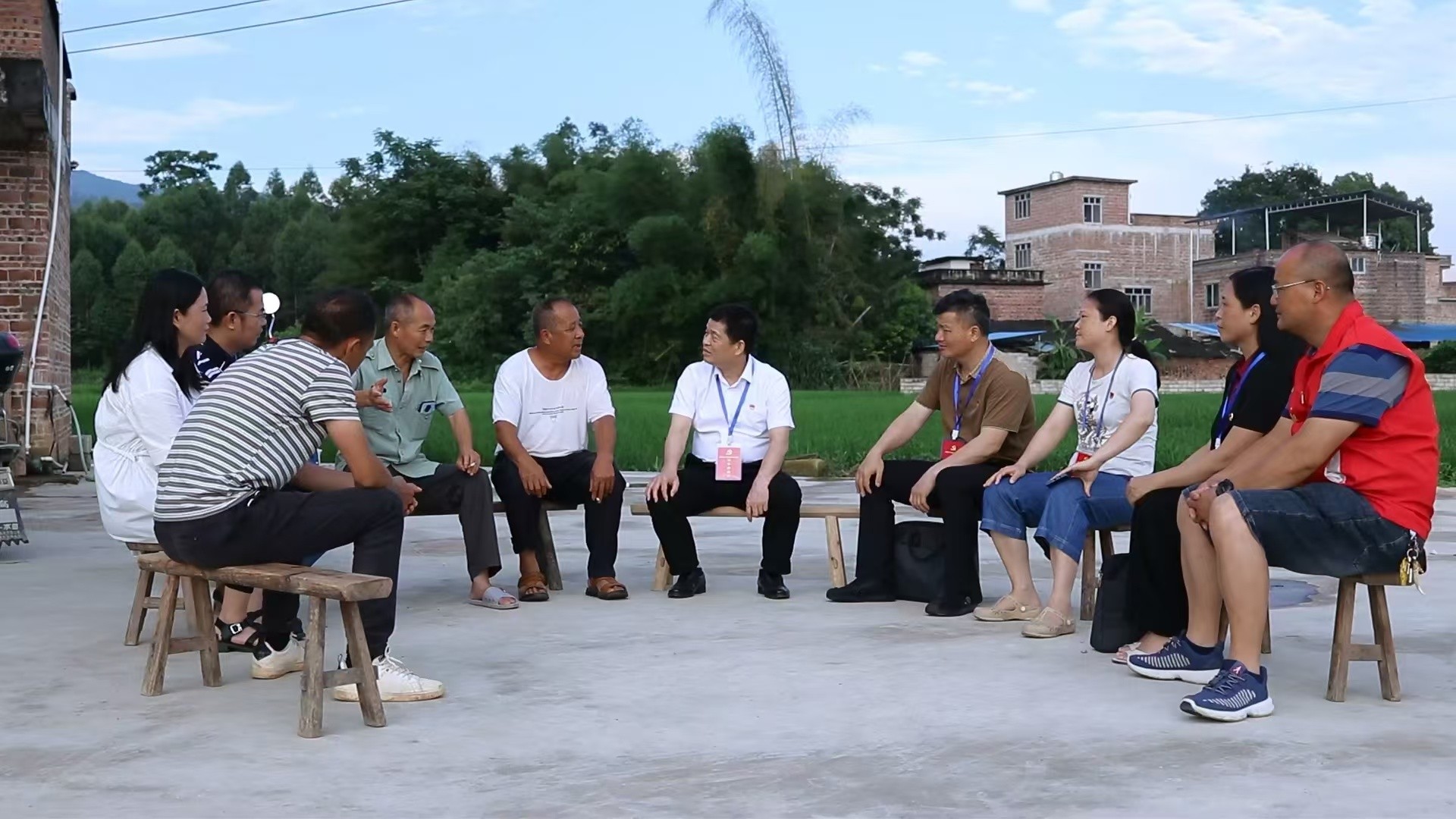 把对党绝对忠诚刻印在骨子里追记广西壮族自治区贺州市委巡察组组长贝荣越